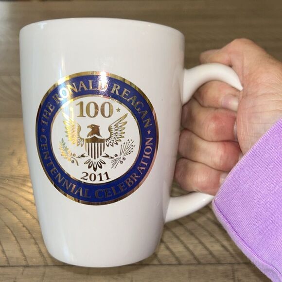 🇺🇸 Ronald Reagan 💯 Centennial Celebration 🥳 Signature🖊️Mug🍵Sturdy & Solid - Picture 8 of 17